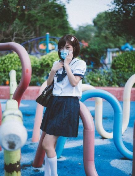 秋霞鲁丝片AV无码学生_午夜dj普通话在线观看